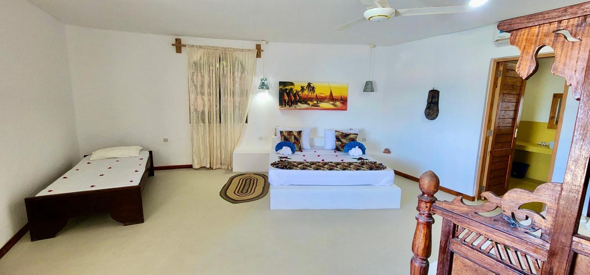 Nautilus Boutique Hotel Уроа Екстериор снимка